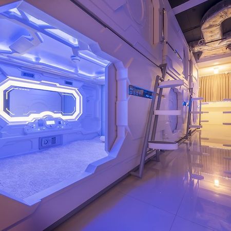 A Pousada Hi Capsule Pattaya (Adults Only) Exterior foto