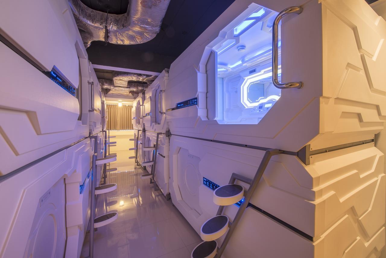 A Pousada Hi Capsule Pattaya (Adults Only) Exterior foto