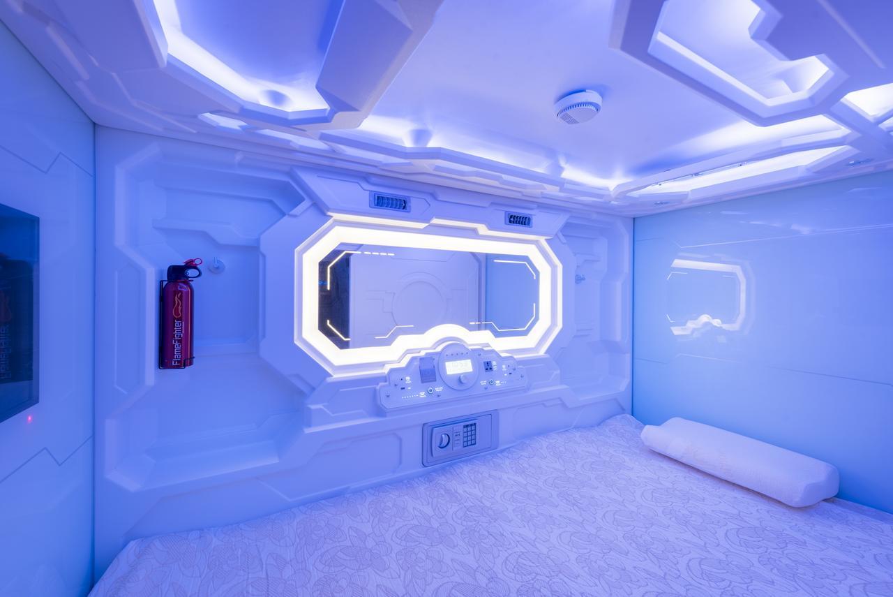 A Pousada Hi Capsule Pattaya (Adults Only) Exterior foto