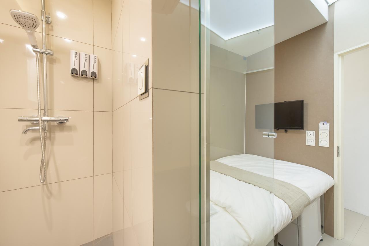 A Pousada Hi Capsule Pattaya (Adults Only) Exterior foto