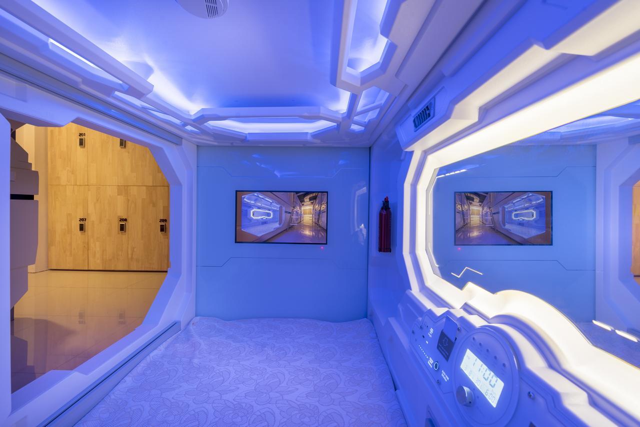 A Pousada Hi Capsule Pattaya (Adults Only) Exterior foto